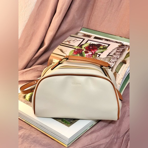 Waterproof PU Leather Telena Toiletry Travel Case - Picture 5 of 7